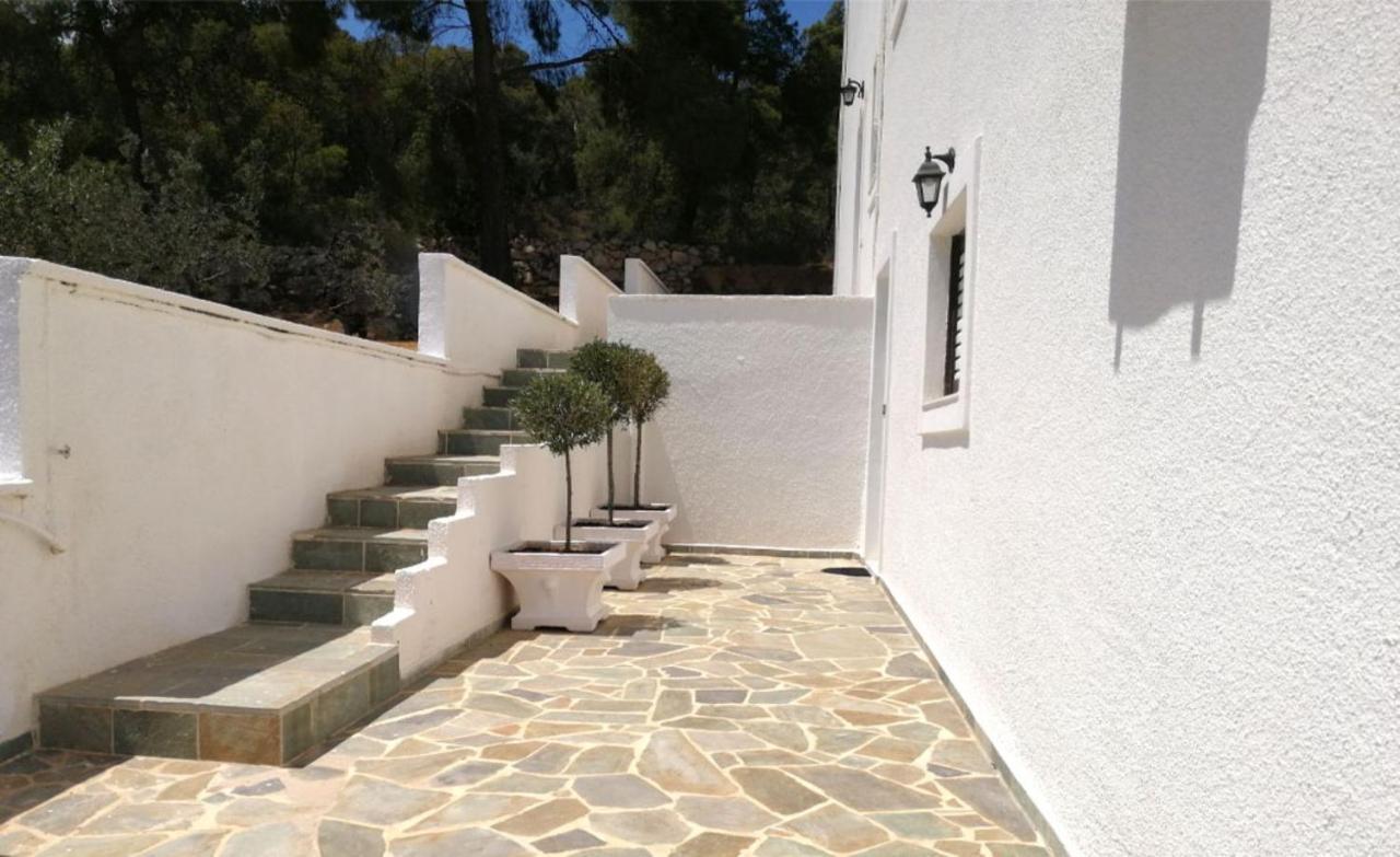 Pefkides Aegina Boutique Apartments Agia Marina  Esterno foto