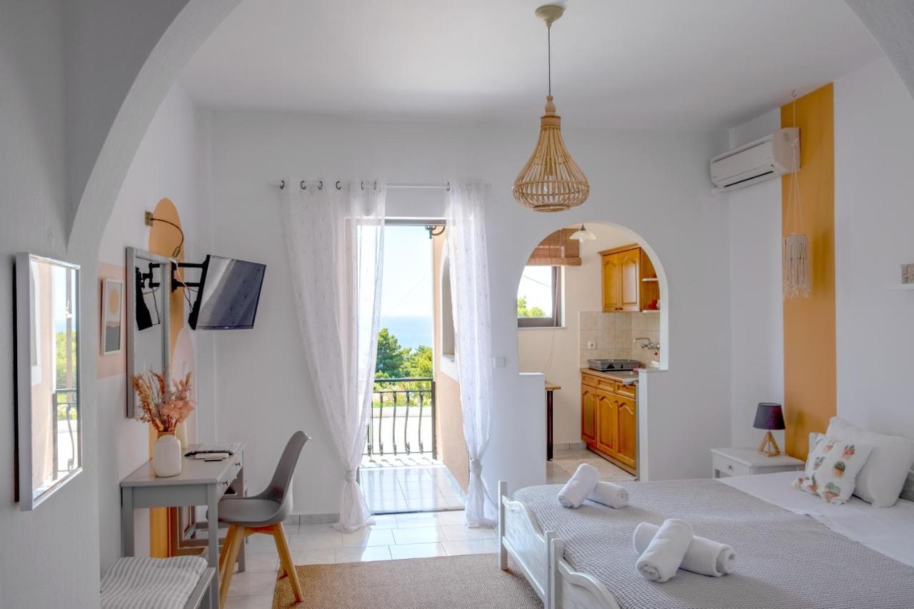 Pefkides Aegina Boutique Apartments Agia Marina  Esterno foto
