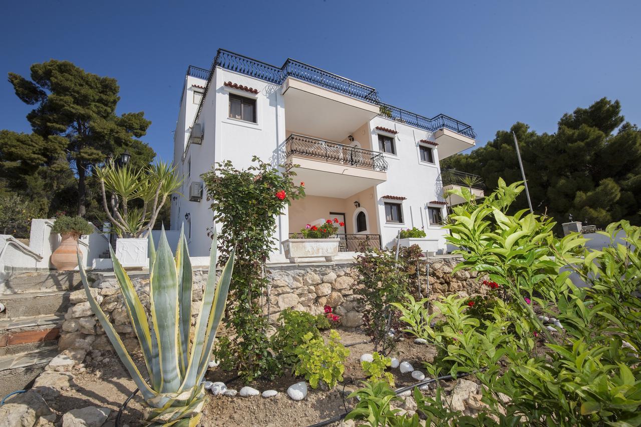 Pefkides Aegina Boutique Apartments Agia Marina  Esterno foto